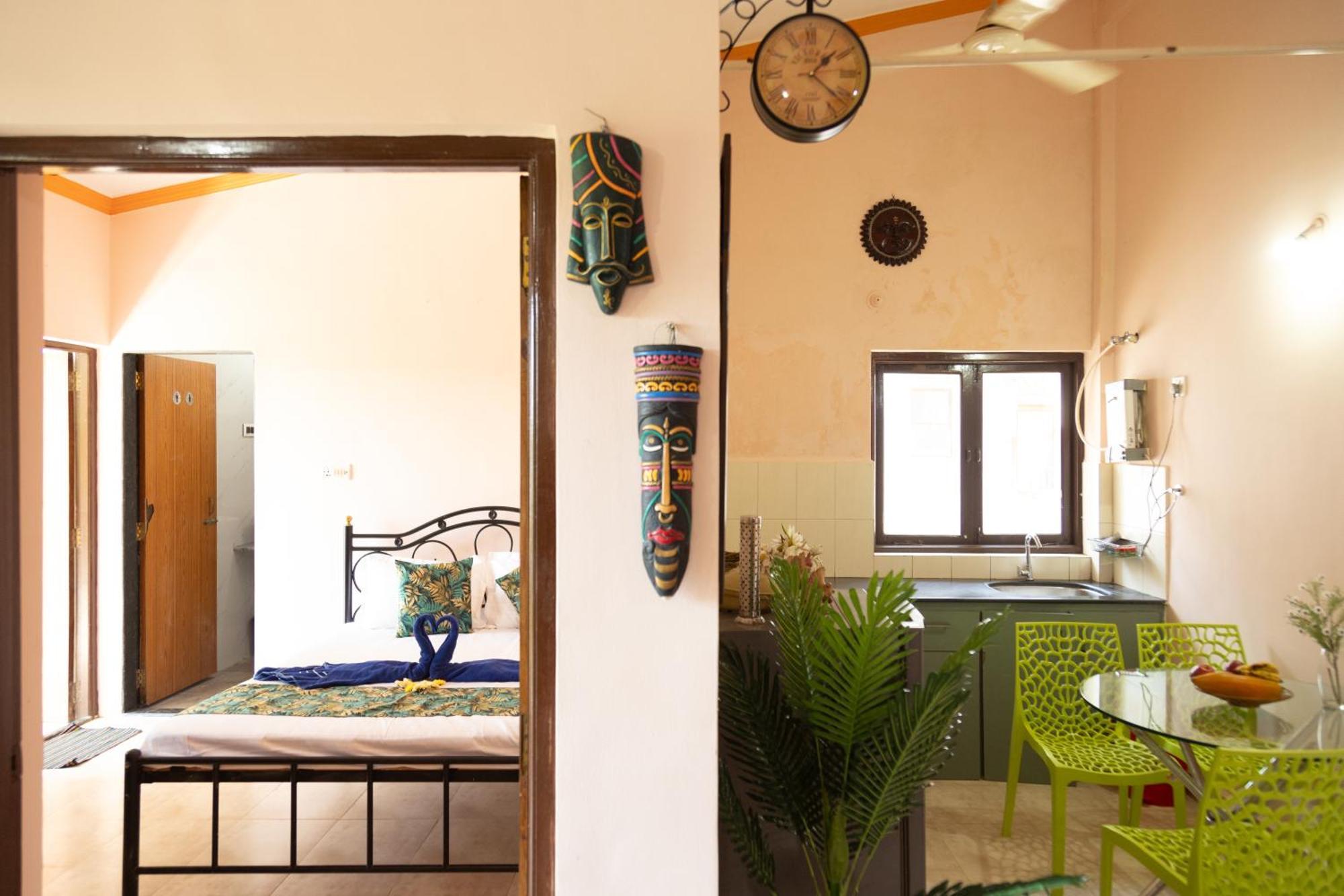 Bbn Serviced Apartment Calangute Oda fotoğraf