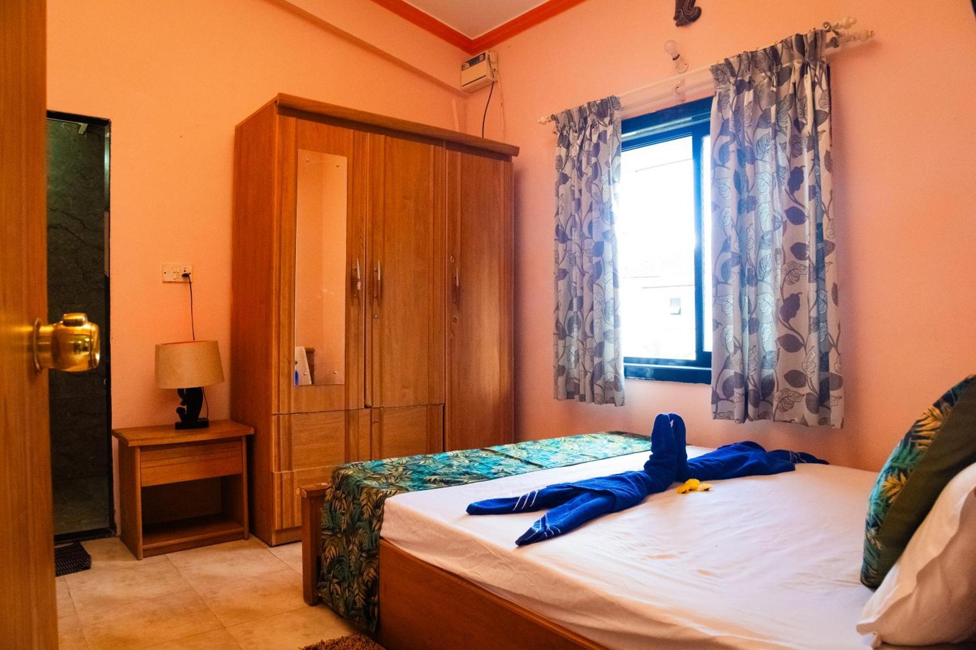 Bbn Serviced Apartment Calangute Oda fotoğraf