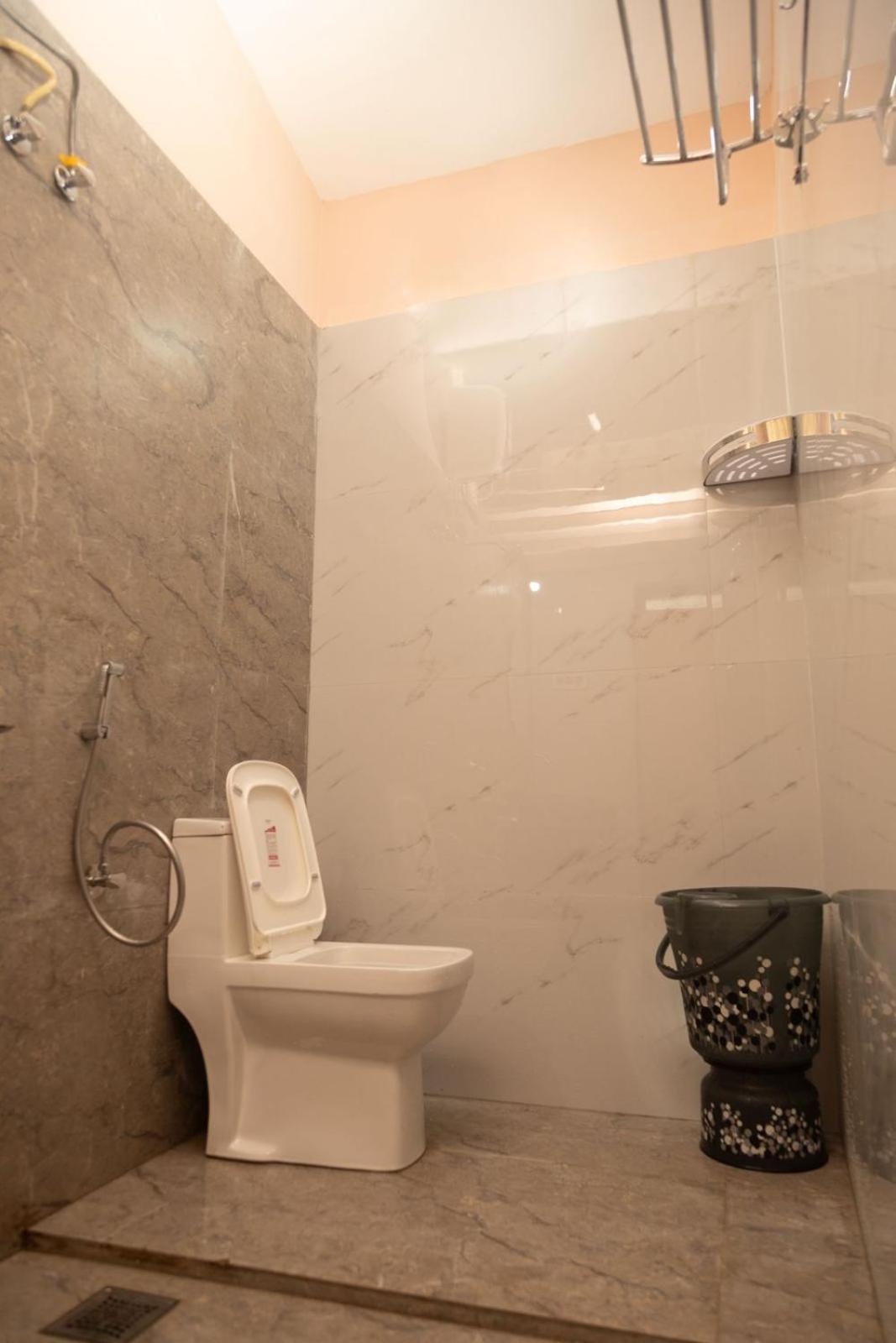 Bbn Serviced Apartment Calangute Oda fotoğraf